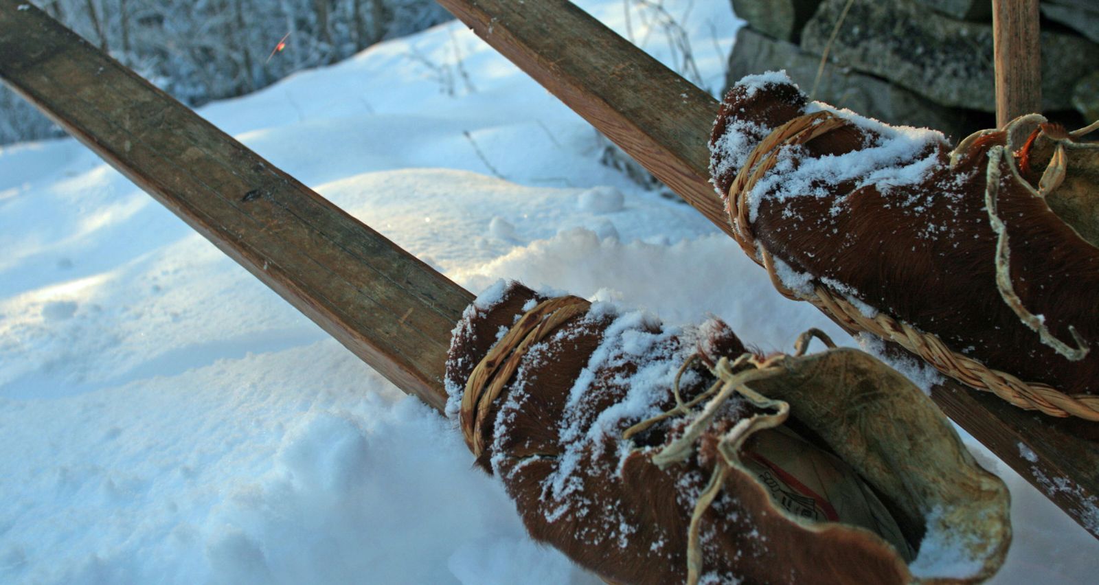 Vidjebinding og gamle ski