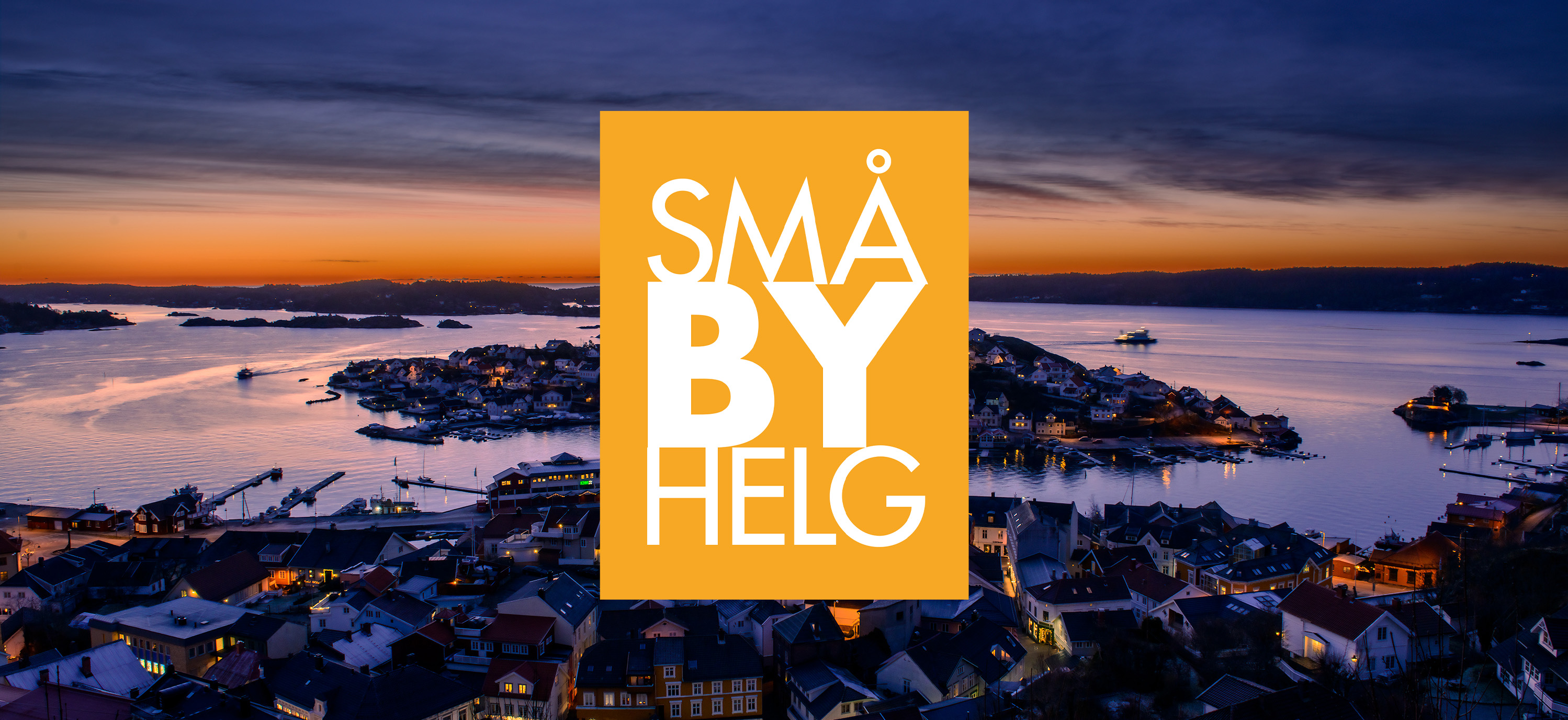 Utsikt over Kragerø sentrum med småbyhelg logo
