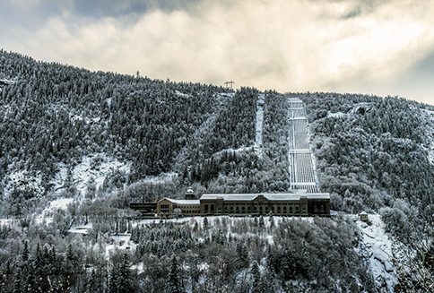Norsk Industriarbeider Museum Vemork på Rjukan i Telemark om vinteren