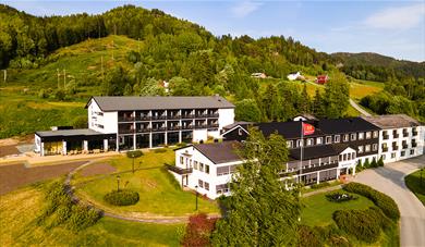 drone image of Morgedal Hotel