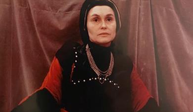 Fru Inger til Østråt