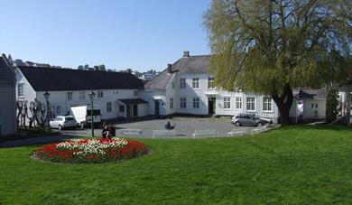bygning til Brevik bymuseum var opprinnelig en staslig kjøpmannsgård