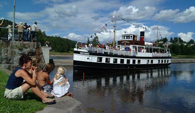 Båtturer med Victoria og Henrik Ibsen
