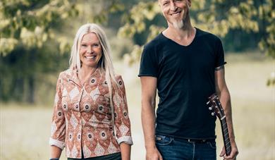 Anne Gravir Klykken og Jon Solberg