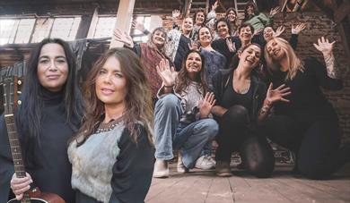 blueskveld med Damer i Blues og Bluestown Voices