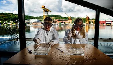 children experimenting at DuVerden