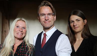 Anne Gravir Klykken, Lars Jakob Rudjord og Johanne Flottorp, jolekonsert Vest-Telemark museum Eidsborg.