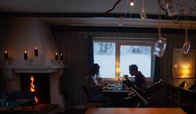Servering på Austbø Hotell