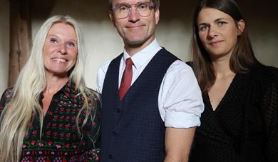 Anne Gravir Klykken, Lars Jakob Rudjord og Johanne Flottorp, jolekonsert Vest-Telemark museum Eidsborg.