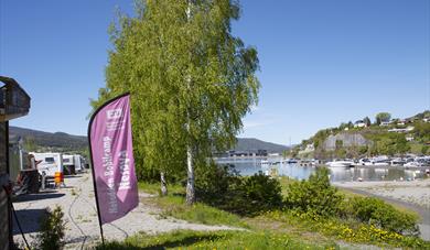 Notodden Bobilcamp ved bystranda. Foto