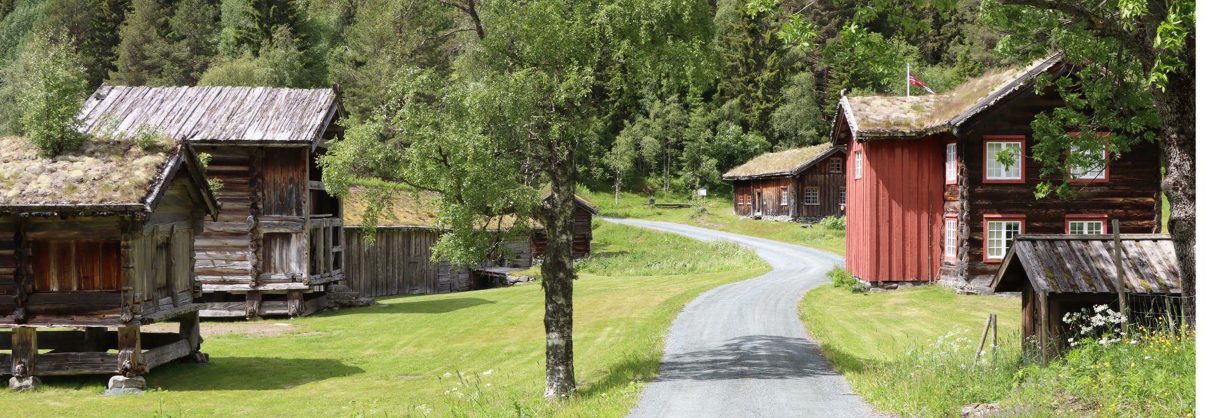 Uppistog Vindlaus, tunet på Vest-Telemark museum.