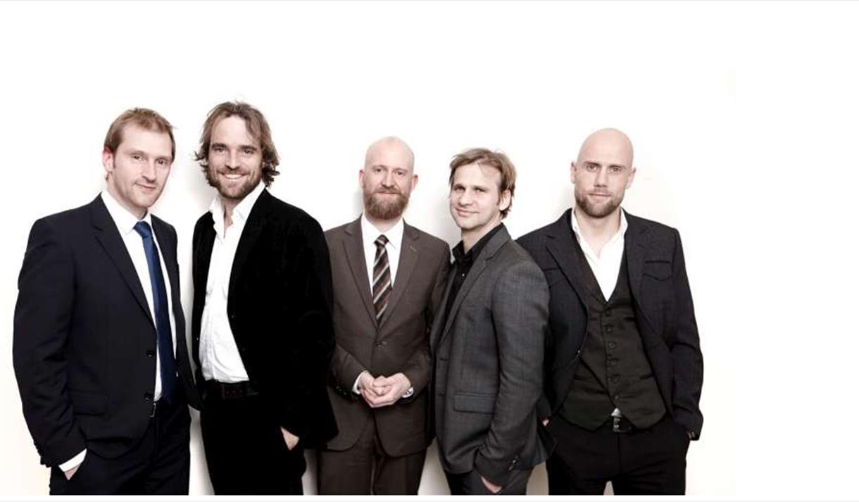 Minor Majority på Lundetangen pub i Skien.