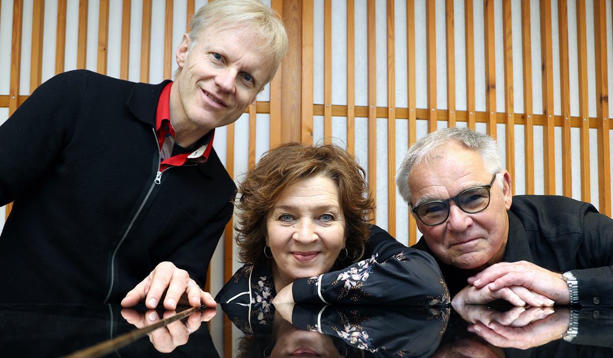 Lars Klevstrand, Hildegun Riise og Håvard Gimse