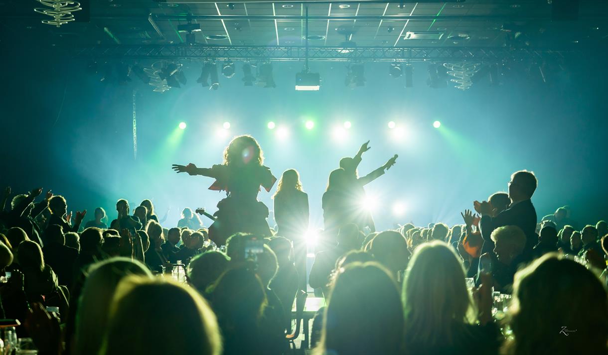 Skandinavias største og råeste dinnershow