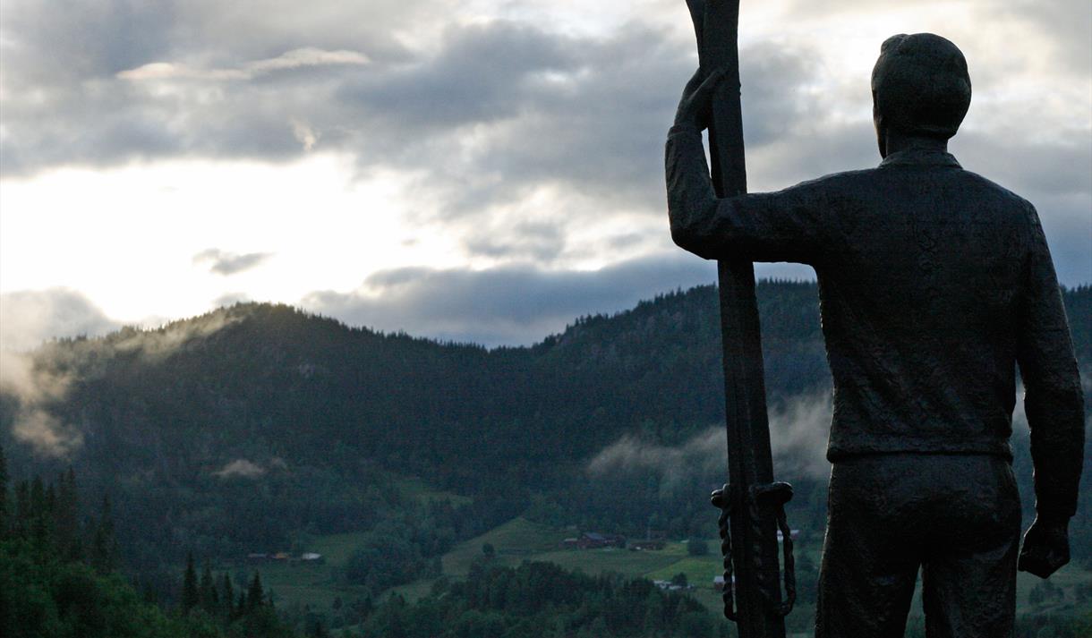 Statue av Sondre Norheim