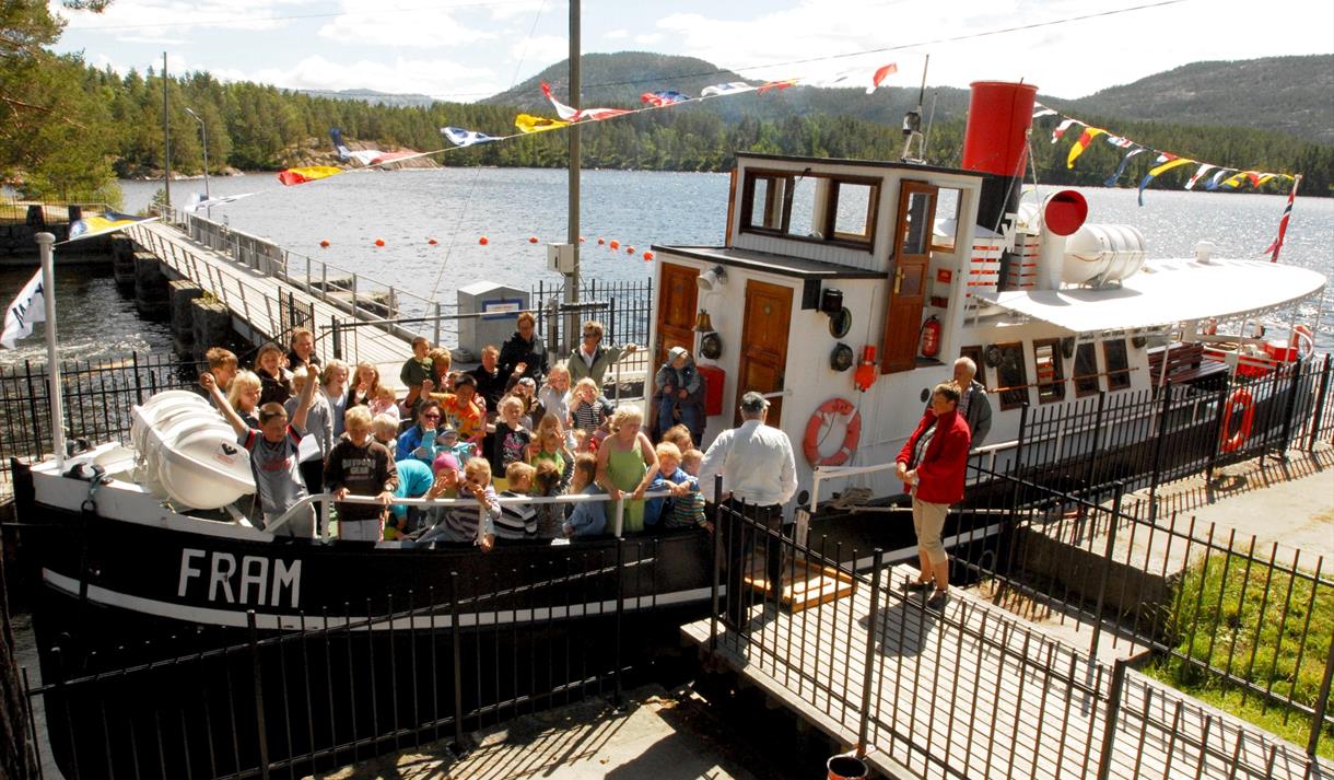 M/S Fram i slusa