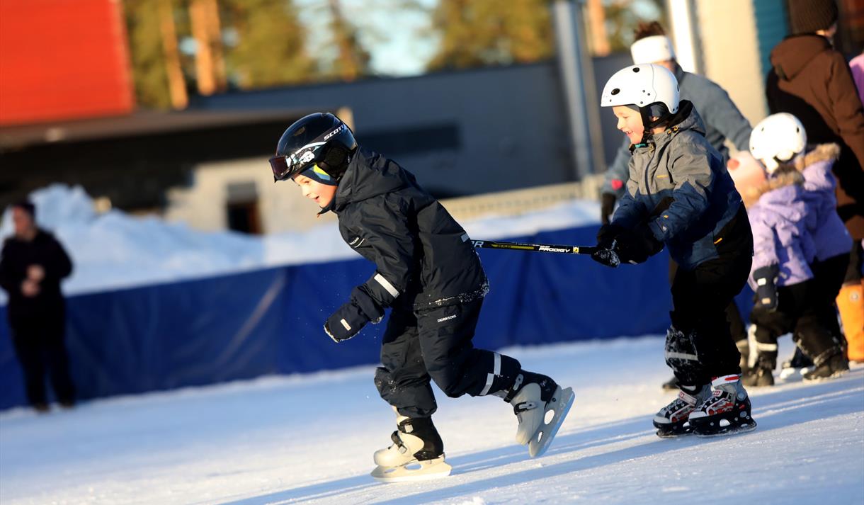 Skøytebanen i Skien fritidspark - Skøyter in Skien, Skien ...