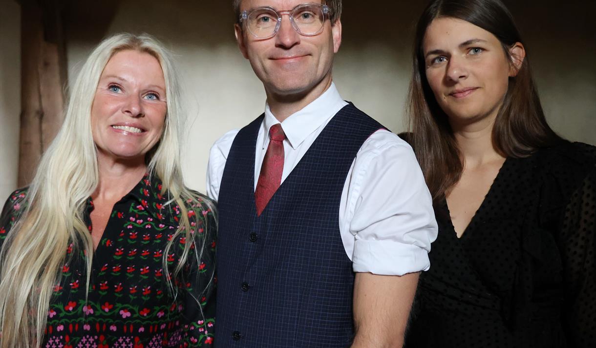Anne Gravir Klykken, Lars Jakob Rudjord og Johanne Flottorp, jolekonsert Vest-Telemark museum Eidsborg.