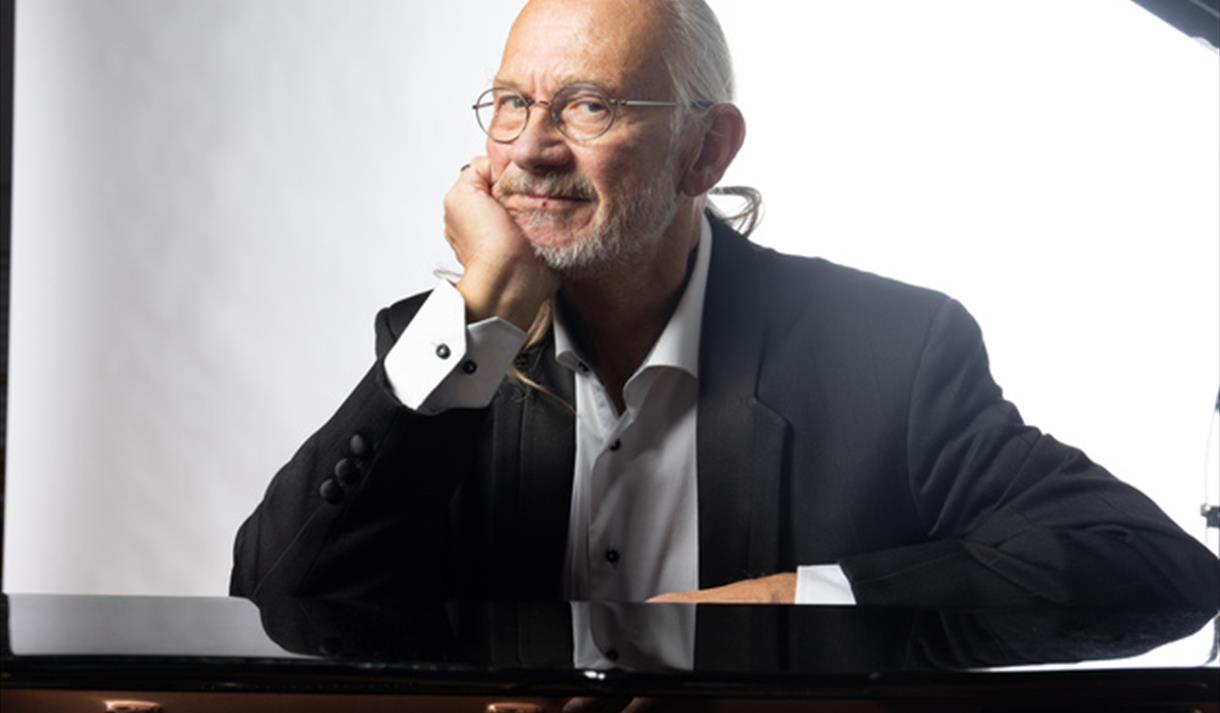 REIDAR LARSEN