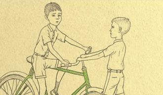 bilde av 2 gutter med sykkel