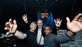 Romjuls disko på Herøyahuset, 3 unge gutter