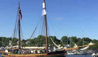 Shantycruise med ishavsskuta Berntine