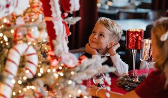 Familiejulebord på Jonas B. Gundersen