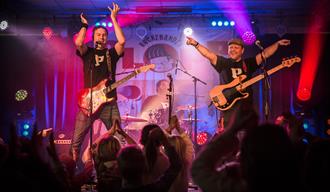 Rockekonsert med Plopp
