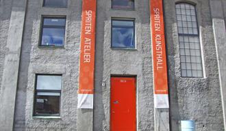 inngang til Spriten kunsthall i Skien