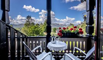 Utsikt fra balkongen på Straand Hotel i Vrådal