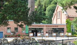 Inngang Telemarksgalleriet og verdensarvsenter i Notodden
