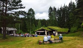 Kviteseid bygdetun