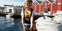 gutt med fisk