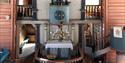 Åmotsdal kyrkje innandørs