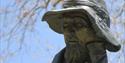 Statue Snowshoe