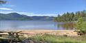 flott sandstrand i Birtedalen