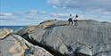 Stabbestad, to damer på svaberg
