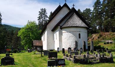 Kviteseid gamle steinkyrkje