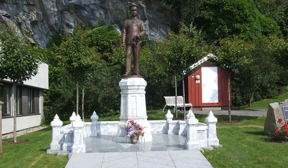 statue av king Kong Chulalongkorn