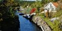 Eidkilkanalen er en kunstig bygget kanal som deler Skåtøy i to. Arbeidet med kanalen ble påbegynt i 1924, og åpnet seg selv i 1926 da en av demningene brast. Ved innløpet til kanalen ser du Eidkiltrollet som er malt på bergveggen.