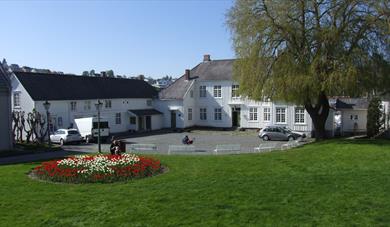 bygning til Brevik bymuseum var opprinnelig en staslig kjøpmannsgård