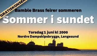 Plakat, sommer i sundet. På plakaten Langøytangen fyr.