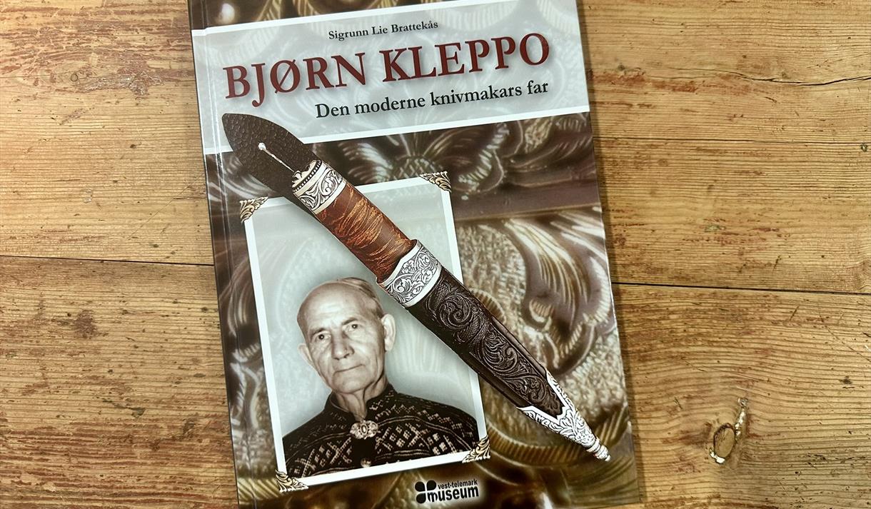 Bokomslag Bjørn Kleppo - Den moderne knivmakarens far.