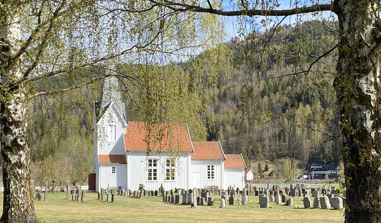 Flatdal kyrkje